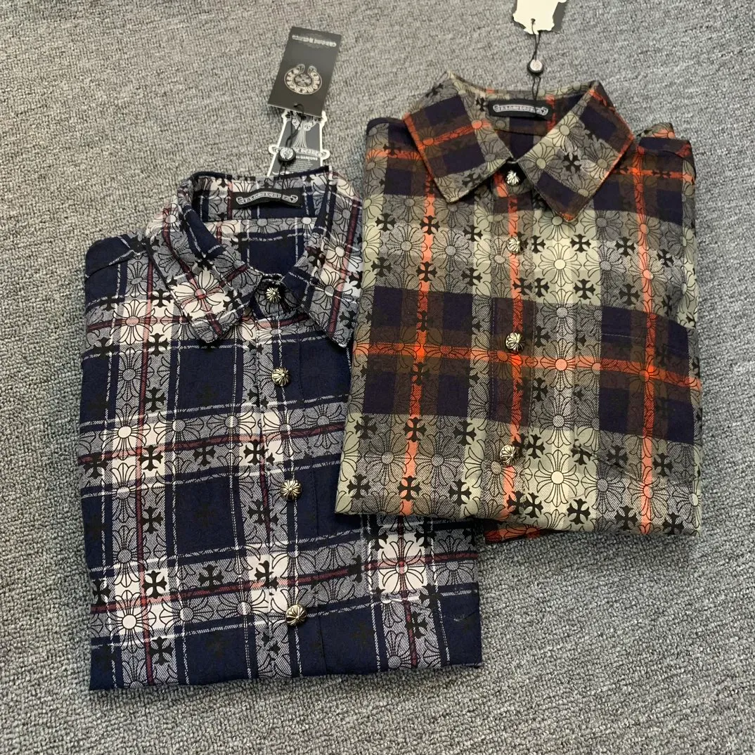 P230 💰Model number G733 Chrome Hearts classic cashew flower cross all-over printed jacquard long-sleeved top couple casual shirt 1️⃣Customized original jacquard fabric, high-quality pure cotton jacquard plaid fabric, soft and comfortable to the touch, a very high-quality fabric! 2️⃣The details of the workmanship are perfectly controlled. The lining is made of vest hemming, and the cuffs are made of double cross leather labels. It is different from the ordinary version. The collar is also designed with interlining, which shows high-end fashion and personality. The style is fashionable, simple and elegant, and it is a very versatile jacket! 4⃣️Complete accessories, all customized with original versions! Same style for men and women Color: Purple Red Size: S M L XL